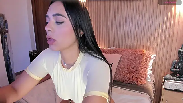 AMELIE xx online show from 04-23-26, 01:24