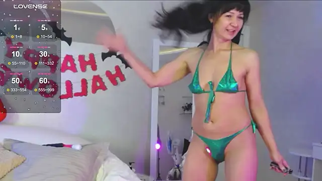 Melissa Fane online show from 10-28-25, 02:09