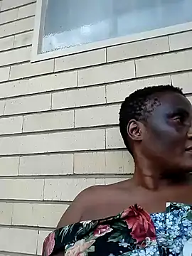 Snapshot of BigButtGodess chatting on 01-04-25, 03:17 BigButtGodess online show from 01-04-25, 03:17