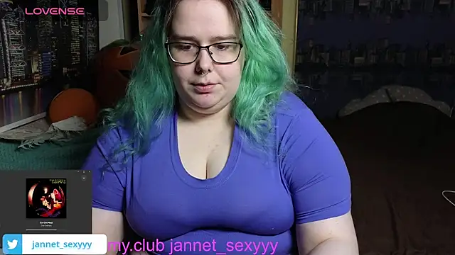 Snapshot of JannetPie chatting on 11-19-25, 08:53 JannetPie online show from 11-19-25, 08:53