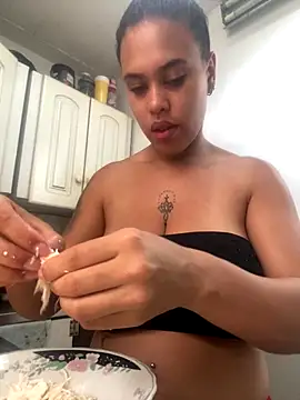 AlondraDiossa03 online show from 11-22-25, 07:13