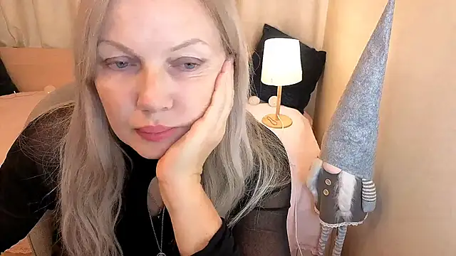 Abby Moore  online show from 12-20-25, 07:48