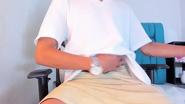 Snapshot of AlanNaughty chatting on 02-12-25, 07:34 AlanNaughty online show from 02-12-25, 07:34