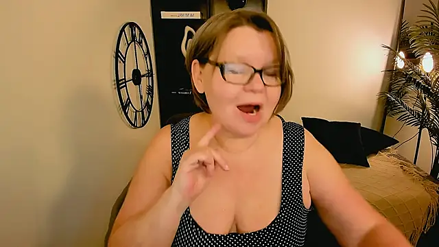 Shannonshine online show from 02-07-26, 05:55