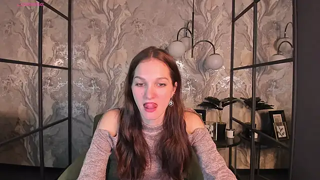 Snapshot of MirandaGlow chatting on 02-26-25, 05:53 MirandaGlow online show from 02-26-25, 05:53