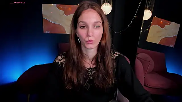 Snapshot of MirandaGlow chatting on 03-06-25, 05:46 MirandaGlow online show from 03-06-25, 05:46