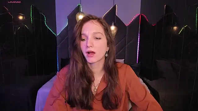 MirandaGlow online show from 01-18-26, 05:44