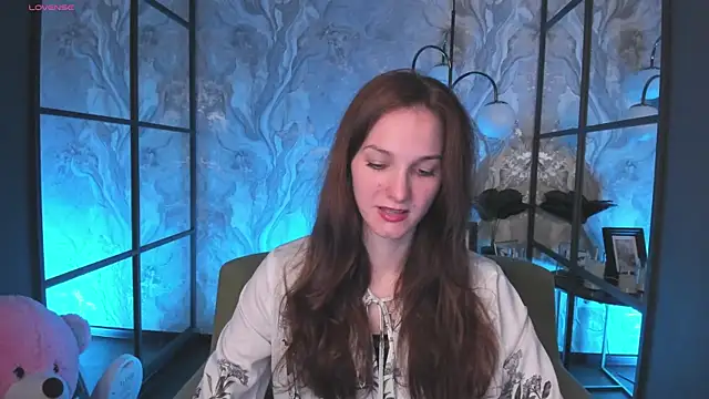 Snapshot of MirandaGlow chatting on 04-05-26, 05:37 MirandaGlow online show from 04-05-26, 05:37