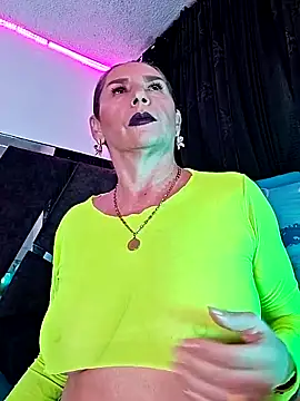 Snapshot of Lossexycacha chatting on 11-17-25, 04:18 Lossexycacha online show from 11-17-25, 04:18