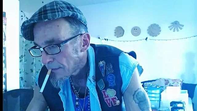 Snapshot of mycock2474u chatting on 03-03-25, 12:48 mycock2474u online show from 03-03-25, 12:48