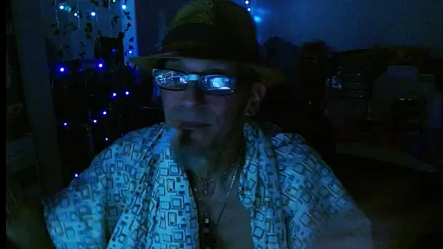 Snapshot of mycock2474u chatting on 03-04-25, 04:27 mycock2474u online show from 03-04-25, 04:27