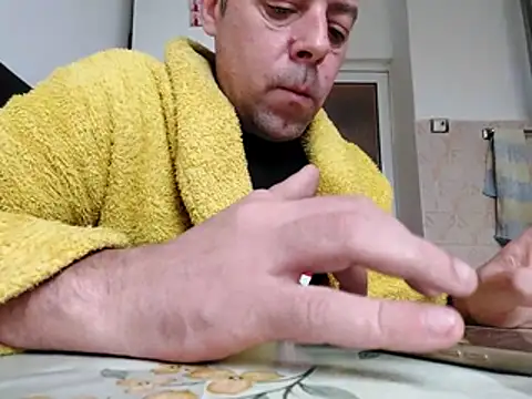 Snapshot of david_geam chatting on 04-04-26, 05:27 david geam online show from 04-04-26, 05:27