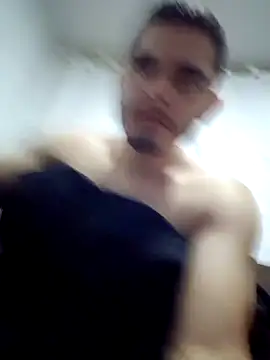 Snapshot of Fuyuichirou chatting on 12-31-24, 05:33 Fuyuichirou online show from 12-31-24, 05:33