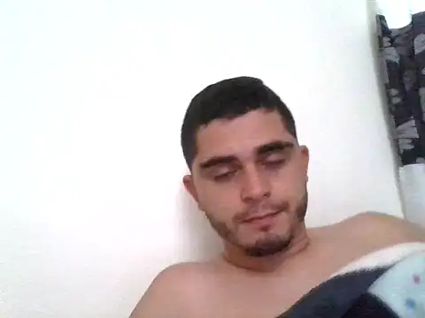 Snapshot of Fuyuichirou chatting on 01-24-25, 08:54 Fuyuichirou online show from 01-24-25, 08:54