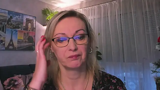 vanessa chat online show from 01-11-25, 07:17