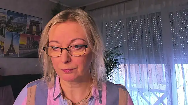 Snapshot of vanessa_chat chatting on 01-13-26, 02:11 vanessa chat online show from 01-13-26, 02:11