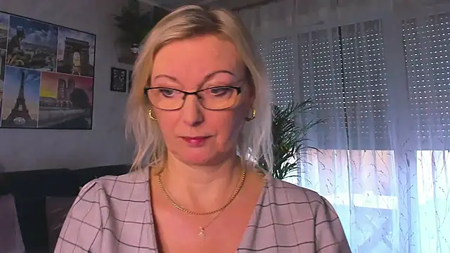 Snapshot of vanessa_chat chatting on 01-18-26, 02:21 vanessa chat online show from 01-18-26, 02:21