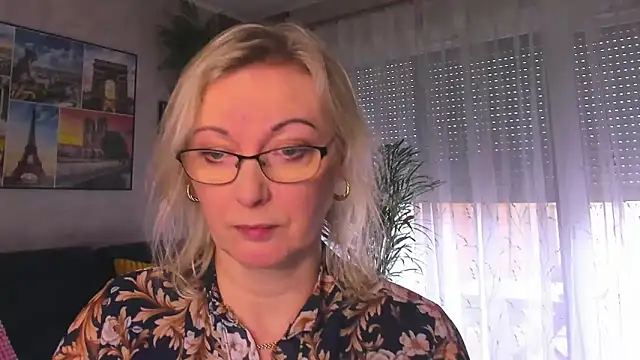 Snapshot of vanessa_chat chatting on 02-12-26, 02:12 vanessa chat online show from 02-12-26, 02:12