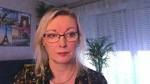 Snapshot of vanessa_chat chatting on 03-12-26, 02:23 vanessa chat online show from 03-12-26, 02:23