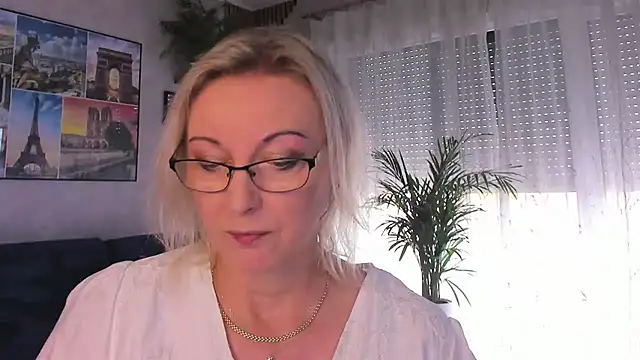 vanessa chat online show from 07-12-26, 01:13