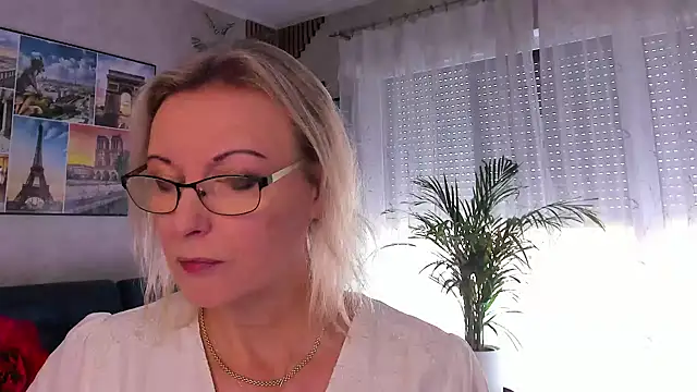 vanessa chat online show from 08-03-26, 01:27