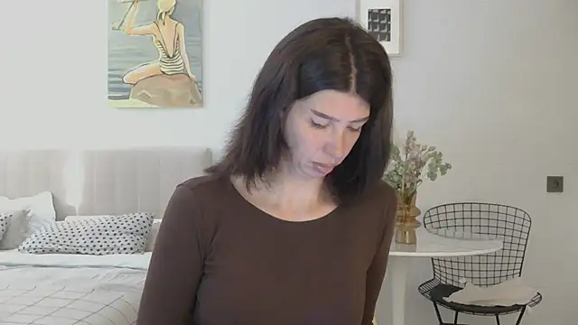 Snapshot of WhiteQueen888 chatting on 06-27-26, 02:27 WhiteQueen888 online show from 06-27-26, 02:27