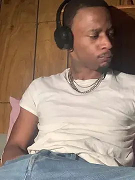 Snapshot of Tristris100 chatting on 12-07-24, 12:08 Tristris100 online show from 12-07-24, 12:08