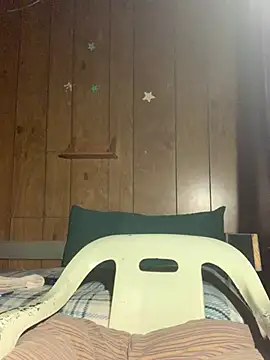 Snapshot of Tristris100 chatting on 12-11-24, 05:21 Tristris100 online show from 12-11-24, 05:21