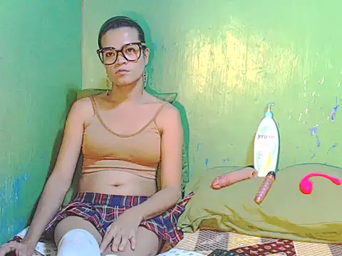 Snapshot of Paula_Jordan chatting on 02-01-26, 02:04 Paula Jordan online show from 02-01-26, 02:04