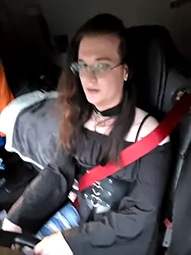 HotysimeHot1 online show from 12-17-25, 07:47