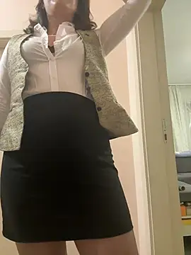 AlexandraGiogio online show from 04-17-26, 02:36