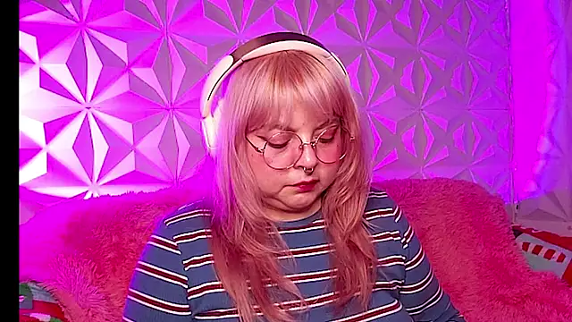 Satyn doll online show from 01-15-26, 01:32