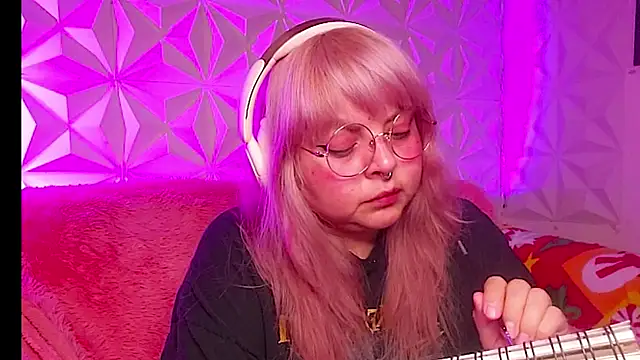 Satyn doll online show from 01-18-26, 02:04