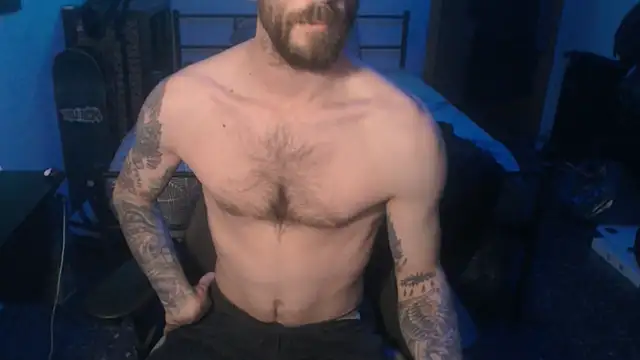 Snapshot of SexxxyLouis chatting on 01-19-25, 03:10 SexxxyLouis online show from 01-19-25, 03:10