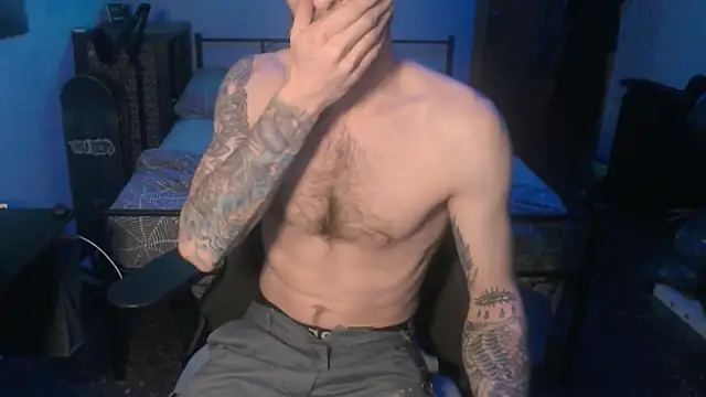 Snapshot of SexxxyLouis chatting on 01-23-25, 08:46 SexxxyLouis online show from 01-23-25, 08:46