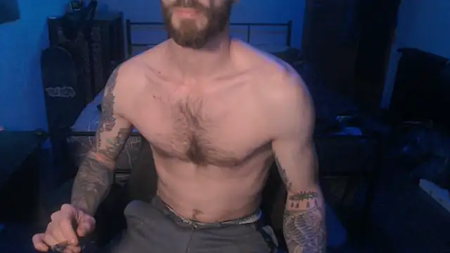 Snapshot of SexxxyLouis chatting on 01-24-25, 08:34 SexxxyLouis online show from 01-24-25, 08:34