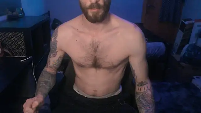 Snapshot of SexxxyLouis chatting on 02-08-25, 08:10 SexxxyLouis online show from 02-08-25, 08:10