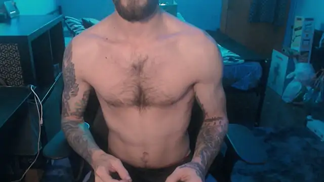 Snapshot of SexxxyLouis chatting on 02-09-25, 02:07 SexxxyLouis online show from 02-09-25, 02:07