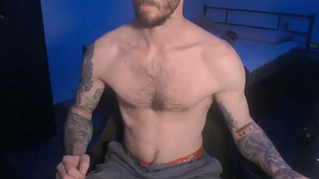 Snapshot of SexxxyLouis chatting on 03-04-25, 08:35 SexxxyLouis online show from 03-04-25, 08:35