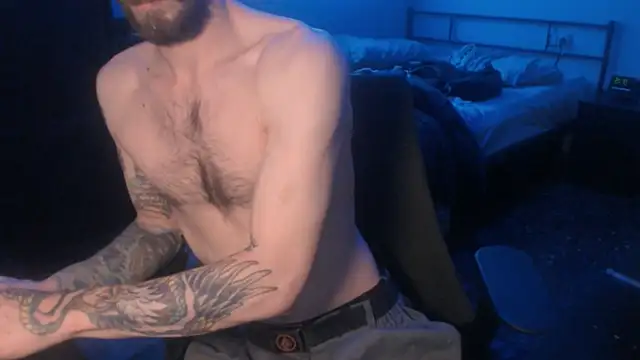 Snapshot of SexxxyLouis chatting on 03-21-25, 08:17 SexxxyLouis online show from 03-21-25, 08:17