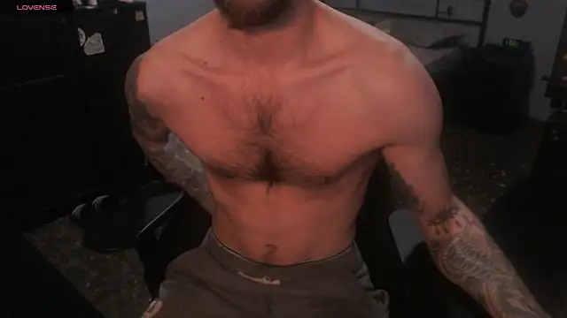 SexxxyLouis online show from 12-20-25, 12:01