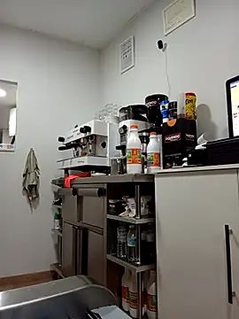 Snapshot of little_susie chatting on 10-20-25, 08:15 little susie online show from 10-20-25, 08:15