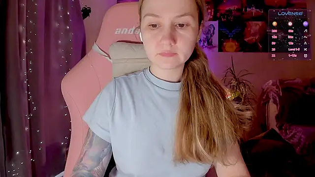 GoodWitch  online show from 09-10-25, 07:19