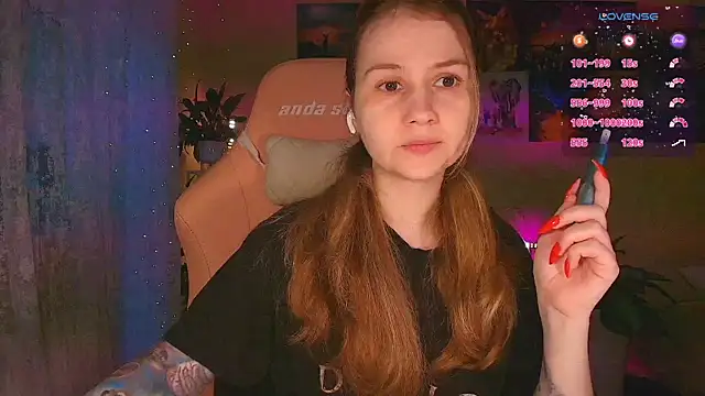 GoodWitch  online show from 11-16-25, 07:47