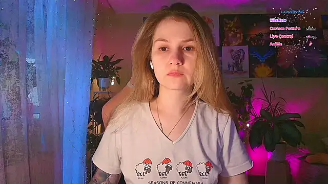 GoodWitch  online show from 11-22-25, 07:51