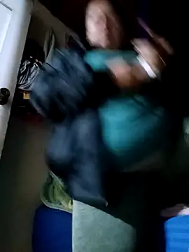 Brenda Berck  online show from 04-19-26, 03:28