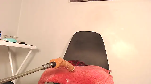 Snapshot of SEXaddictCANDY10 chatting on 01-25-25, 12:17 SEXaddictCANDY10 online show from 01-25-25, 12:17