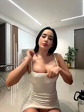 CATALINA RESTREPO online show from 10-04-25, 12:08
