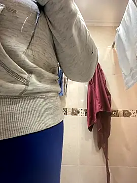 Snapshot of Fancyxlove chatting on 11-01-25, 01:02 Fancyxlove online show from 11-01-25, 01:02