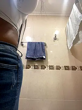 Snapshot of Fancyxlove chatting on 11-10-25, 12:48 Fancyxlove online show from 11-10-25, 12:48